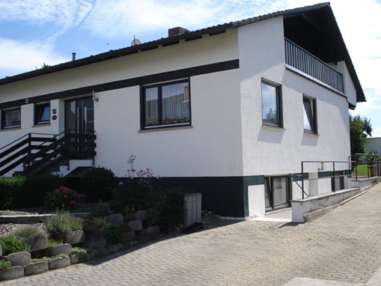 Ferienwohnung Troeppner Kolitzheim Bagian luar foto